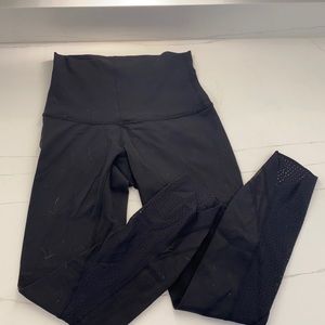 Lululemon leggings not sure of the name